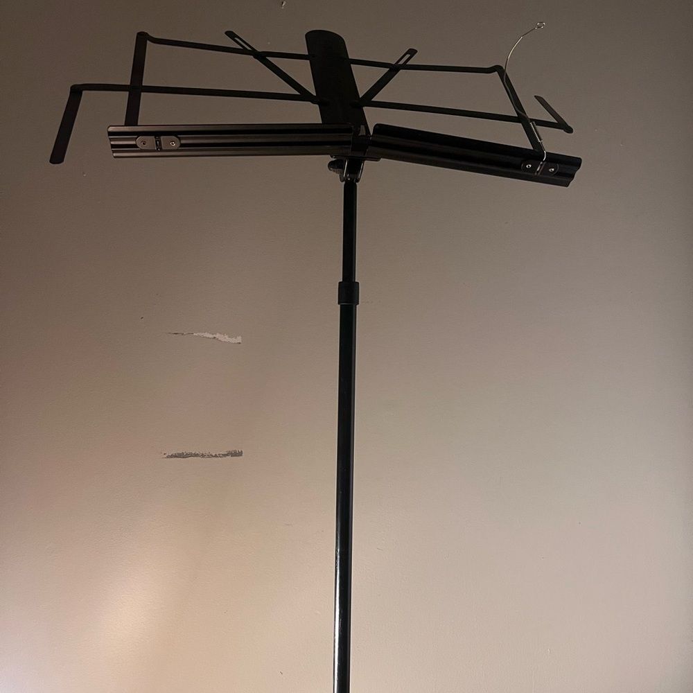 Hercules Music Stand - Great Condition